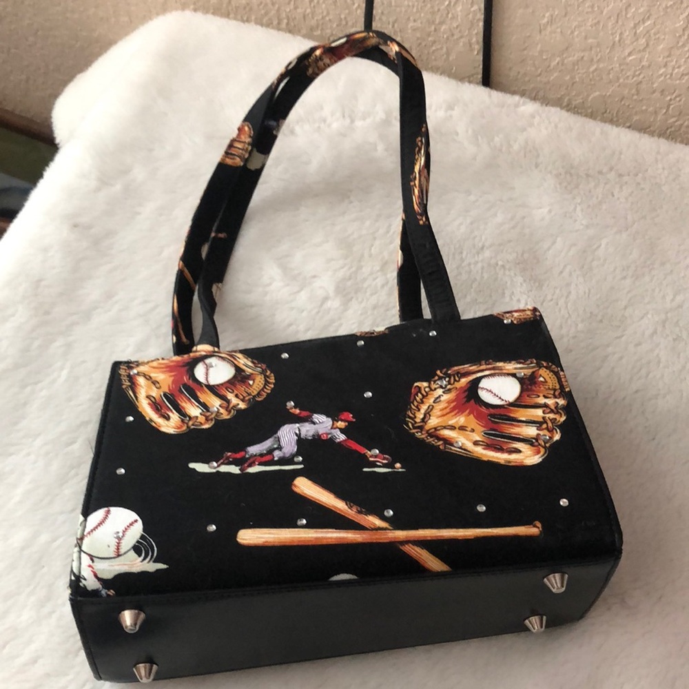 Baseball purse p2527